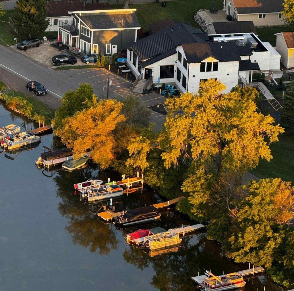 Nextdoor Pub Lakeside