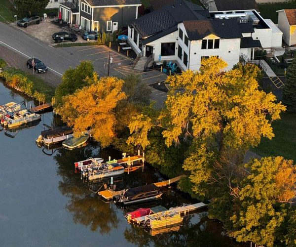 Nextdoor Pub Lakeside